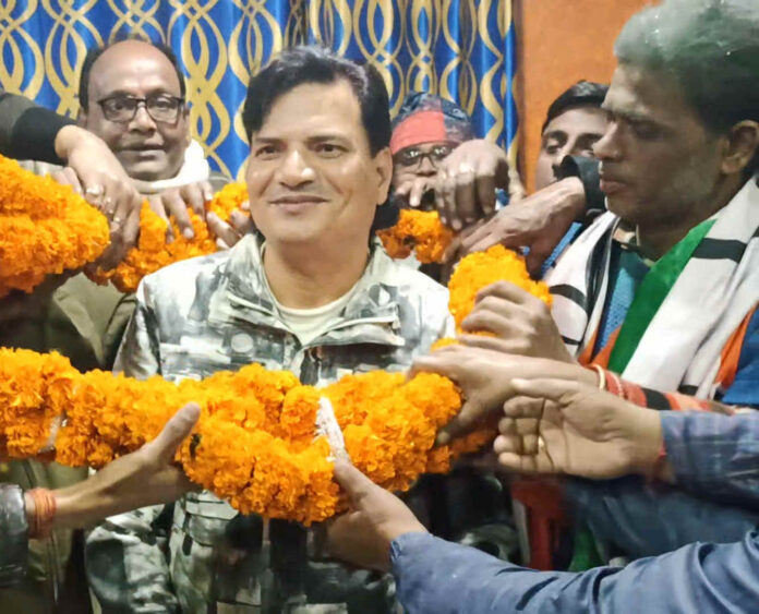 Asansol mayor বিধান উপাধ্যায় রাস্তাতেই কেক কাটলেন....বললেন অনেক কথা