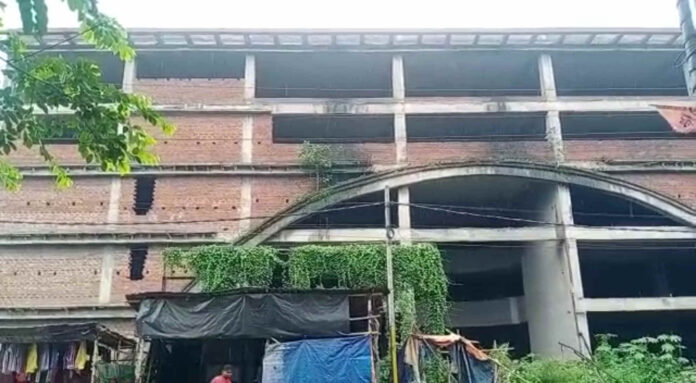 100 CR corruption চৈতালির অভিযোগ পাল্টা অমর.. চেয়ারম্যান এর বিরুদ্ধে তদন্তের দাবি